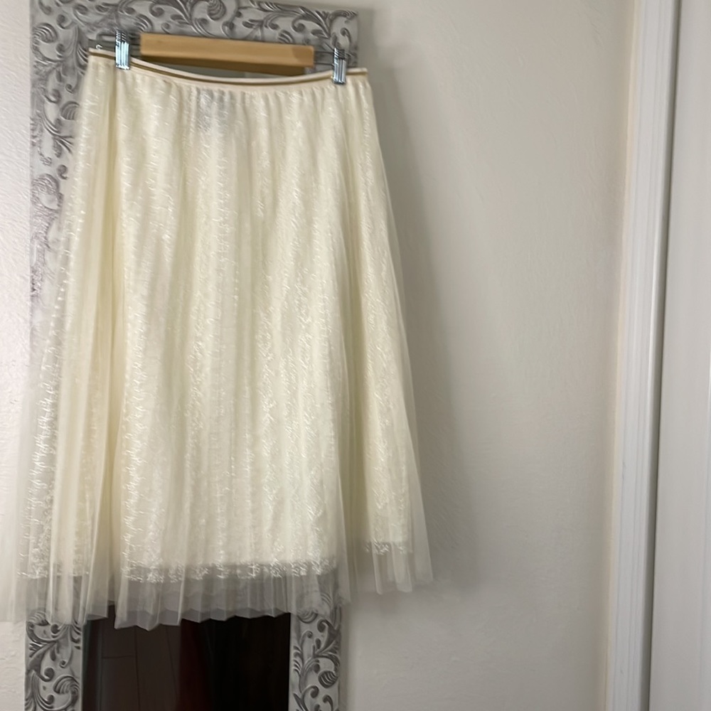 Metrowear Women’s Midi Skirt - Size Petite Large